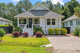 85 N 6Th Street, Santa Rosa Beach, FL 32459