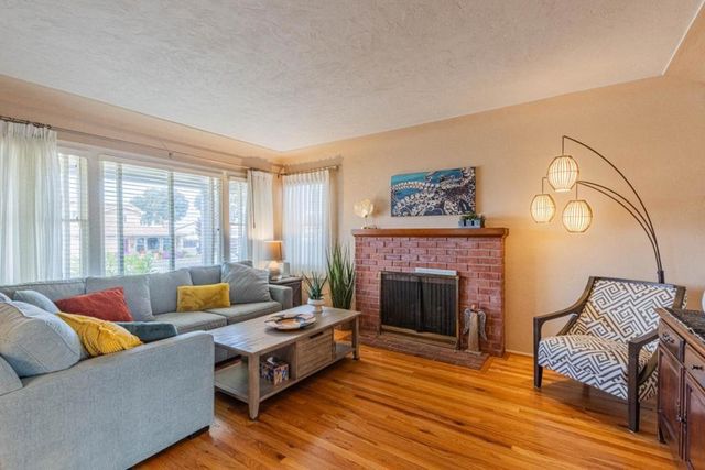 1986 Luxton Street, Seaside, CA 93955