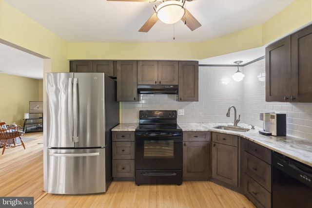 241 MEDFORD MOUNT HOLLY RD, Medford, NJ 08055