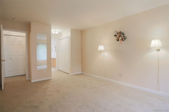 16768 Pearlcreek Court N, Macomb Township, MI 48042