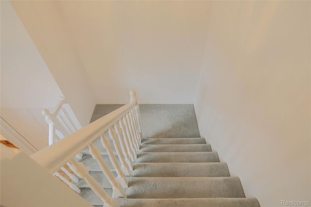 16768 Pearlcreek Court N, Macomb Township, MI 48042