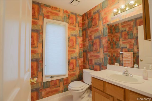 16768 Pearlcreek Court N, Macomb Township, MI 48042