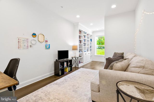 962 HOLDEN RD, Frederick, MD 21701