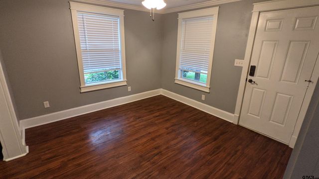 2009 W Shaw St, Tyler, TX 75701