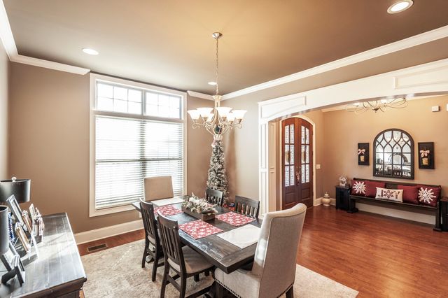 120 Spy Glass Way, Hendersonville, TN 37075