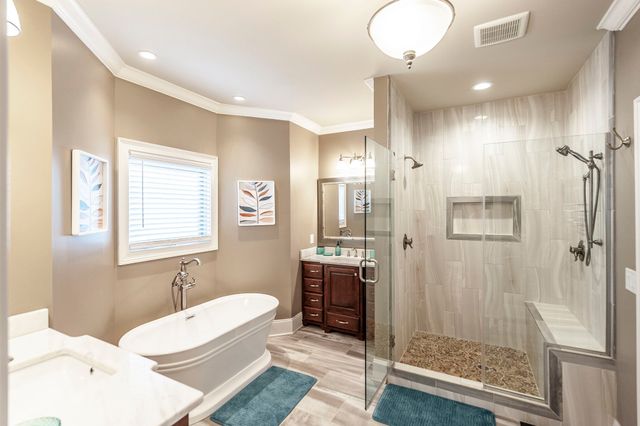 120 Spy Glass Way, Hendersonville, TN 37075