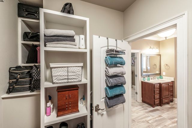 120 Spy Glass Way, Hendersonville, TN 37075