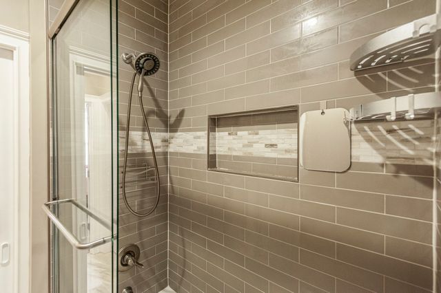 120 Spy Glass Way, Hendersonville, TN 37075