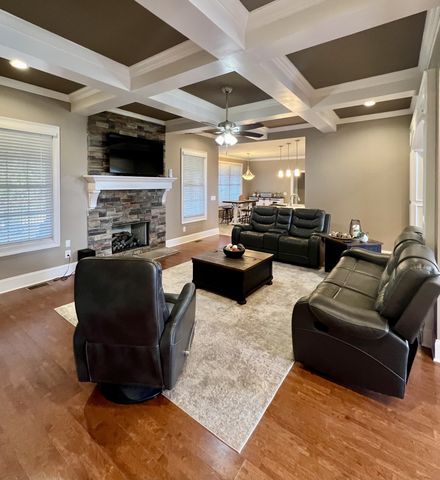 120 Spy Glass Way, Hendersonville, TN 37075