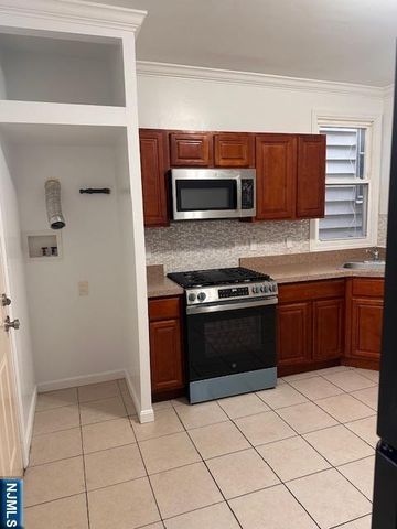 101 F 1st Floor, Bayonne, NJ 07002