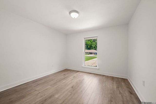 9932 Santa Monica Ave, Baton Rouge, LA 70818