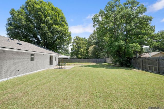 9932 Santa Monica Ave, Baton Rouge, LA 70818