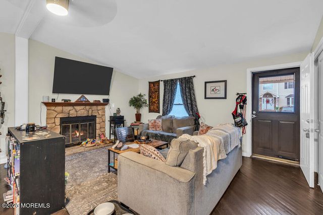 6 Mizzen Way, Waretown, NJ 08758