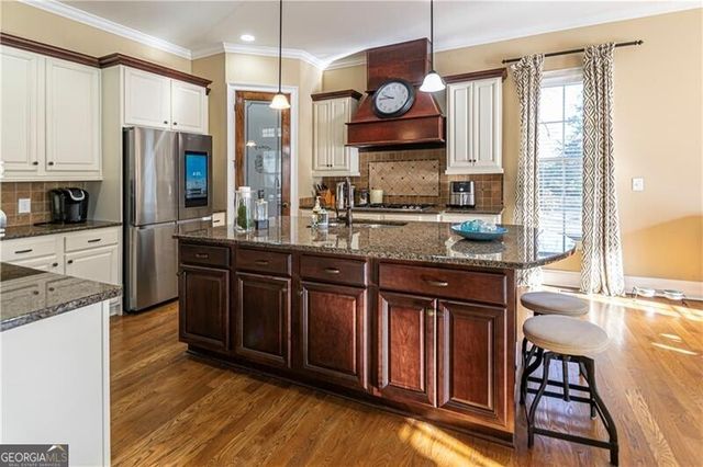 100 Old Ivy, Fayetteville, GA 30215