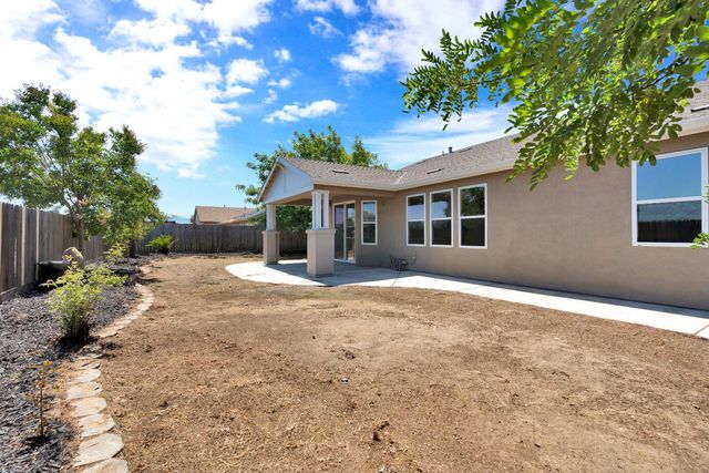 2090 N Delbert Avenue, Fresno, CA 93722