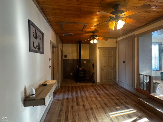 7605 Oak Street, Poland, IN 47868