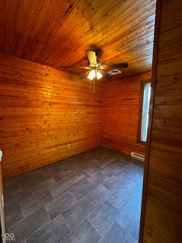 7605 Oak Street, Poland, IN 47868