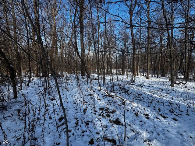 7605 Oak Street, Poland, IN 47868