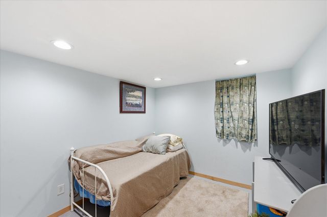 3901 Quail Avenue N, Robbinsdale, MN 55422