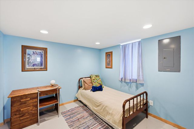 3901 Quail Avenue N, Robbinsdale, MN 55422