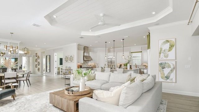 9918 SW Davanti Drive, Port St. Lucie, FL 34987