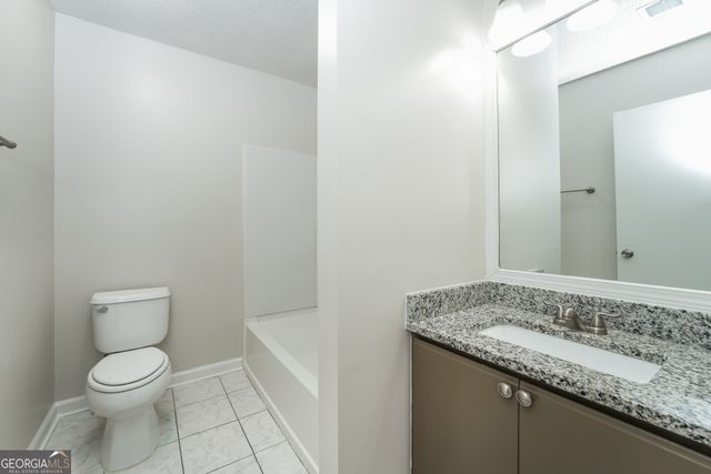 5439 Farmview Close, Stone Mountain, GA 30088