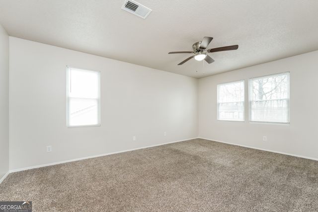 5439 Farmview Close, Stone Mountain, GA 30088