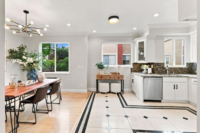 7371 Rainbow Drive, Cupertino, CA 95014