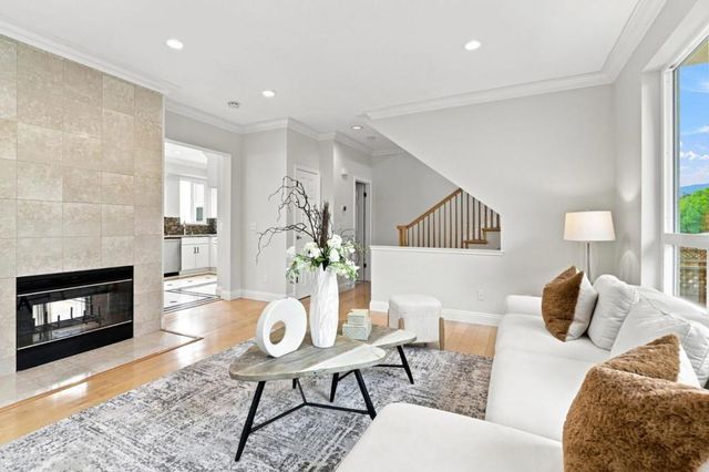 7371 Rainbow Drive, Cupertino, CA 95014