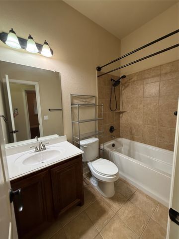 4303 Oak Bluff Drive, Melissa, TX 75454