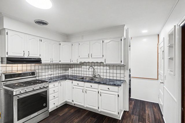 4106 Duke Street, Kalamazoo City, MI 49008