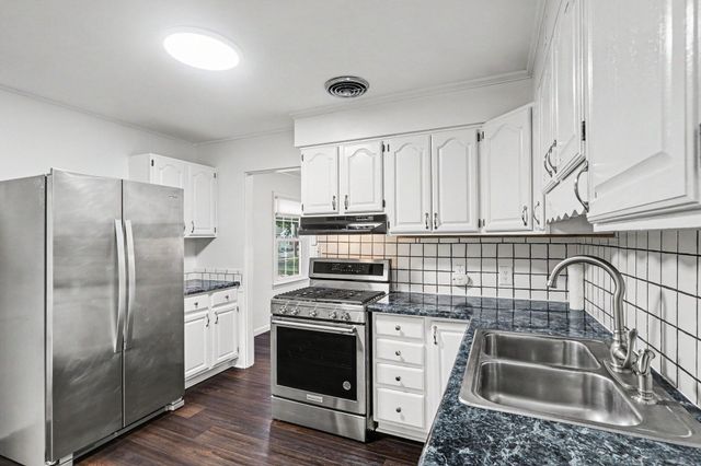 4106 Duke Street, Kalamazoo City, MI 49008