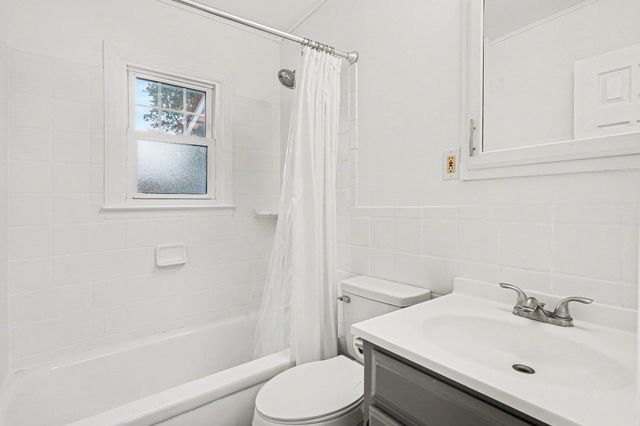4106 Duke Street, Kalamazoo City, MI 49008