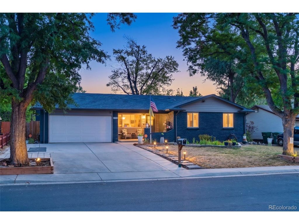 12562 E Exposition Dr, Aurora, CO 80012