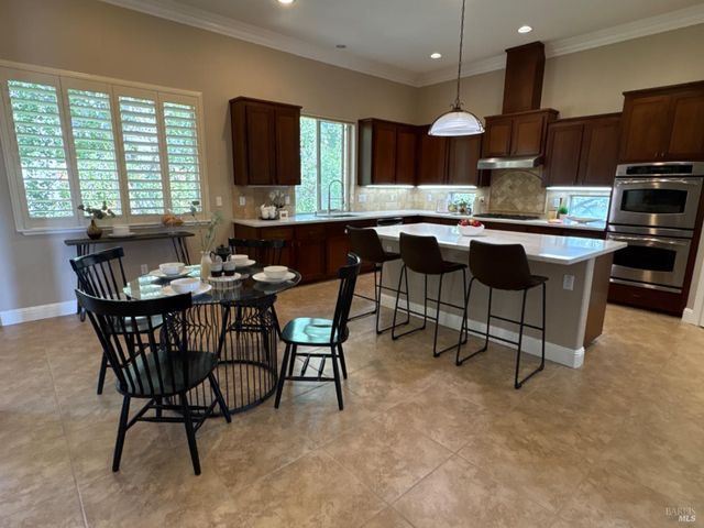 382 Knoll Dr, Fairfield, CA 94534