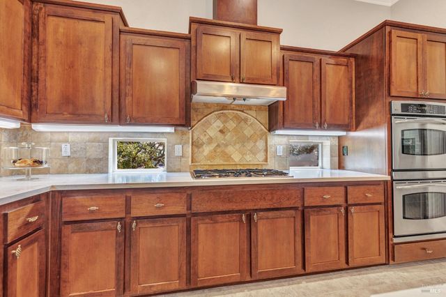 382 Knoll Dr, Fairfield, CA 94534