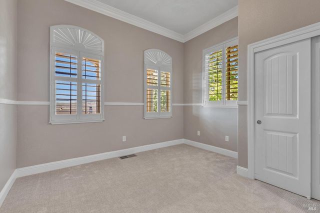 382 Knoll Dr, Fairfield, CA 94534