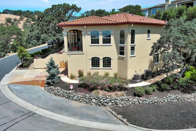 382 Knoll Dr, Fairfield, CA 94534