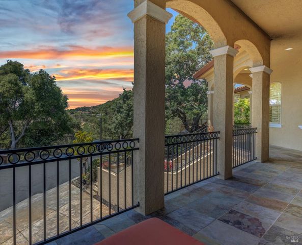 382 Knoll Dr, Fairfield, CA 94534