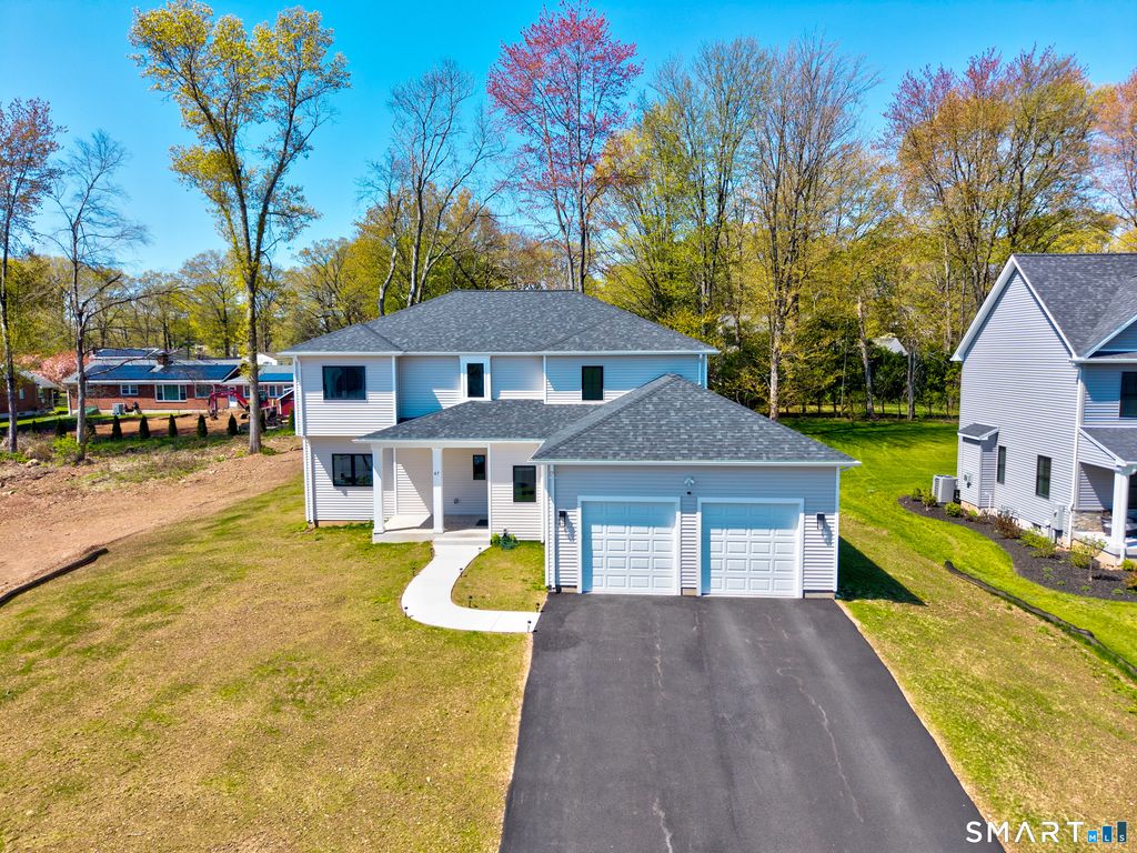 67 Luca Lane, Wethersfield, CT 06109