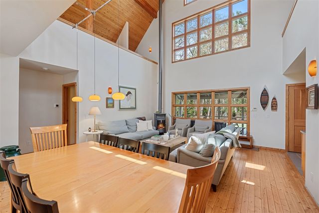 13670 Cottonwood Lane, Harbert, MI 49115