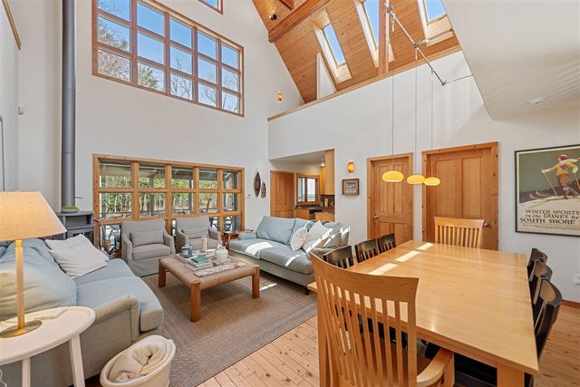 13670 Cottonwood Lane, Harbert, MI 49115