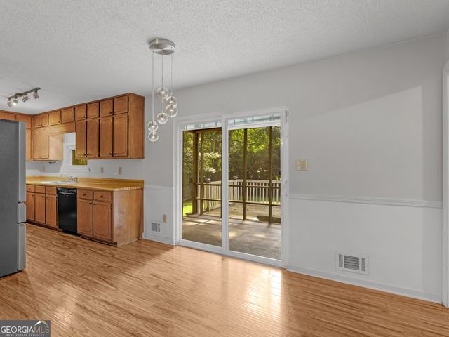528 Knollwood Drive, Stockbridge, GA 30281