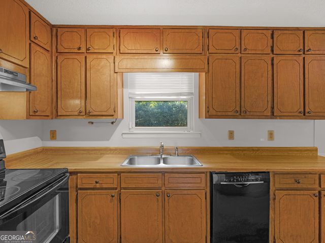 528 Knollwood Drive, Stockbridge, GA 30281
