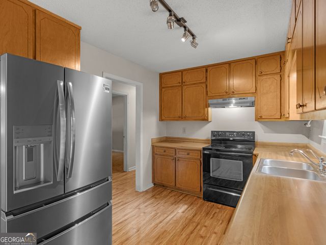528 Knollwood Drive, Stockbridge, GA 30281
