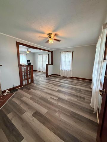 2533 Sullivant Avenue, Columbus, OH 43204