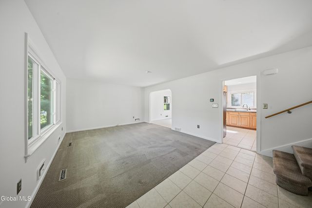 9 W Skyview Drive, Cohoes, NY 12047