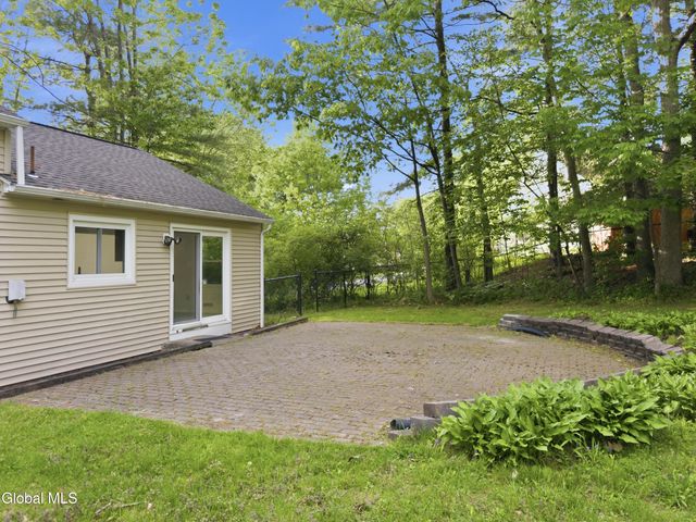 9 W Skyview Drive, Cohoes, NY 12047