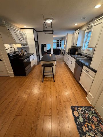 600 SW 5th Avenue, Independence, IA 50644