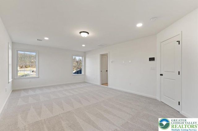 25 Lillian Court 10, Williams Twp, PA 18042